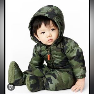 Baby gap camouflage snowsuit 3-6 months